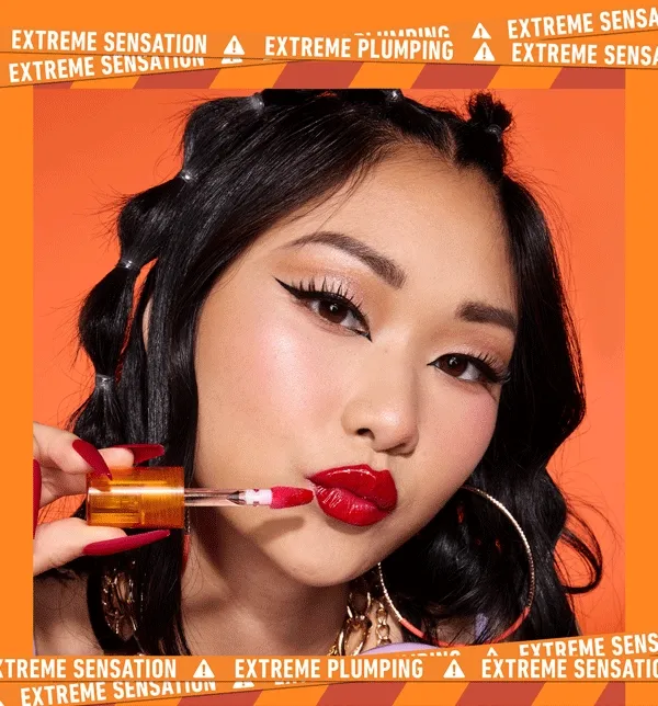 DUCK PLUMP HIGH-PIGMENT PLUMPING GLOSS IS