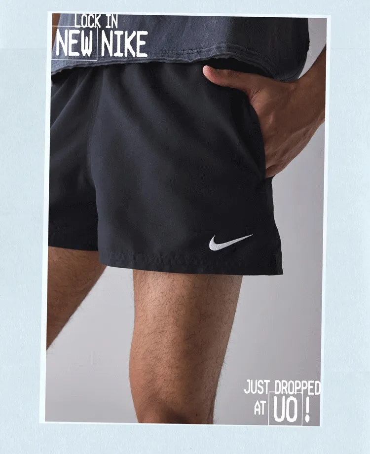 IMAGE-NIKE SWIM