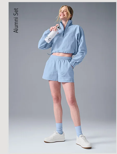 Alumni set seashell blue:Cropped 1/4 Zip Alumni Pullover - Seashell Blue