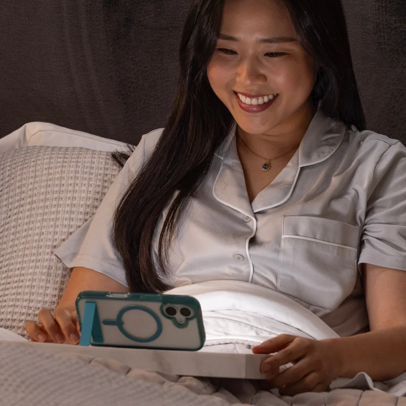 Stands Up for Binge-Watching