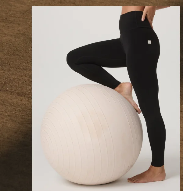 AllTheForm Legging