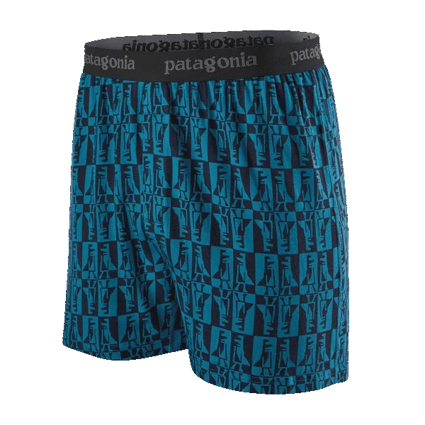 Animated GIF of men’s and women’s underwear styles.