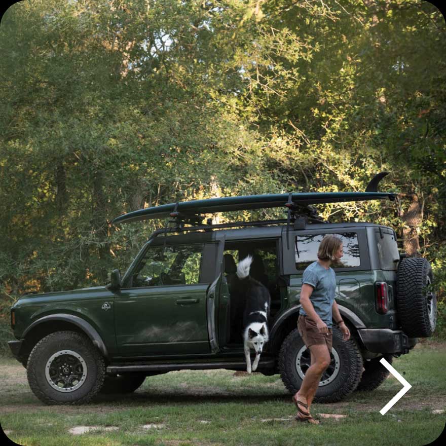 A 2023 Ford Bronco being unloaded.