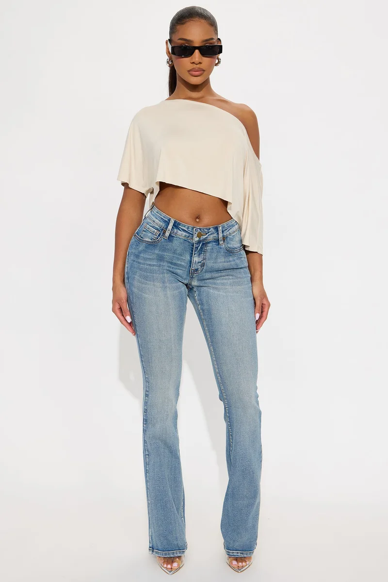 Image of Gemma Low Rise Sculpting Stretch Bootcut Jeans - Vintage Wash
