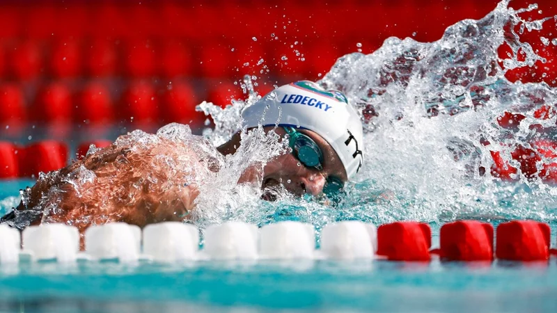 Ledecky has best 400m freestyle time in nine years