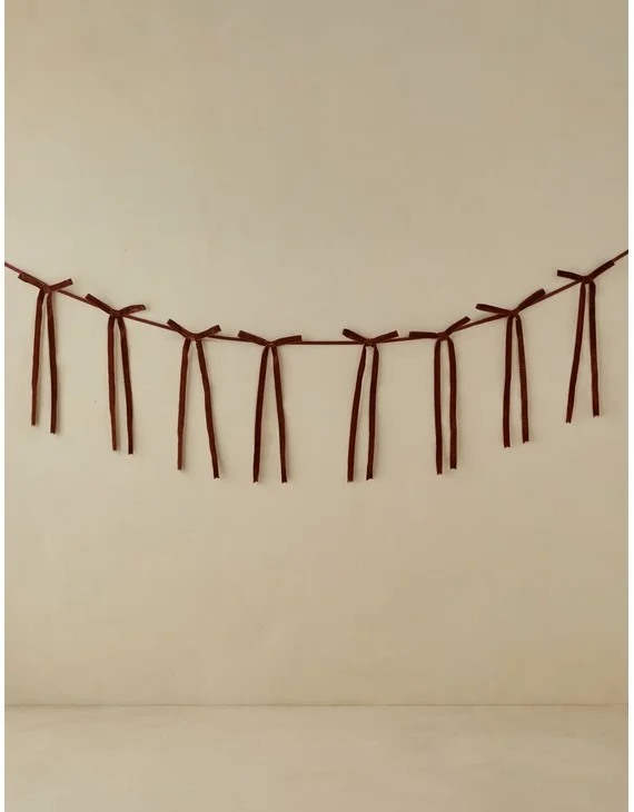 Danita Velvet Garland - Sangria