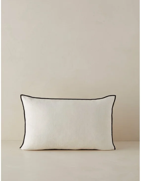 Carys Contrast Linen Pillow-Ivory and Black / Lumbar