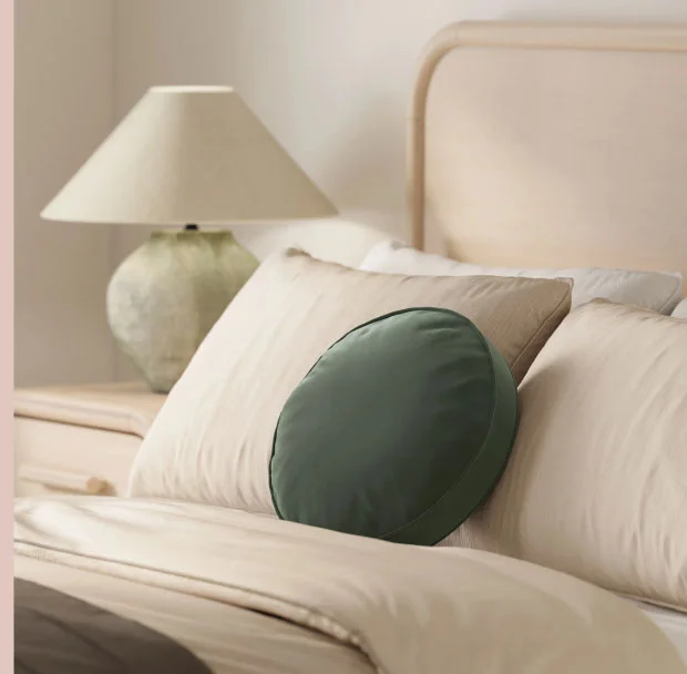 Bonnie Velvet Round Pillow - Plush Pacific Green