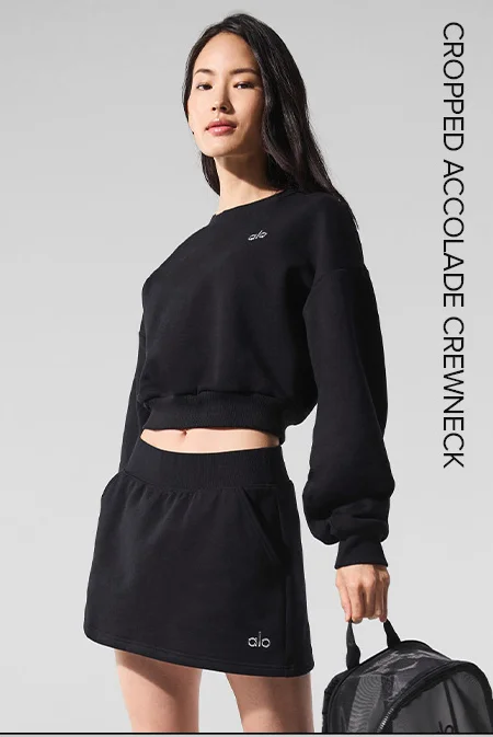 CROPPED ACCOLADE CREWNECK