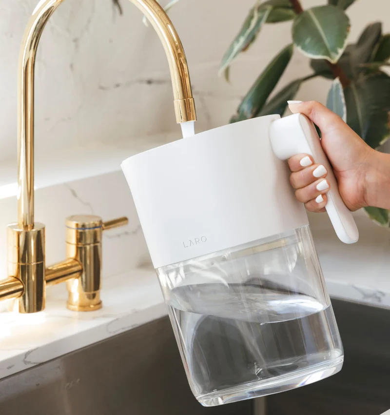LARQ Bottle PureVis™ filling up from kitchen sink