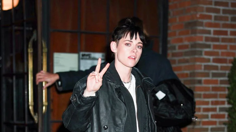 NEW YORK, NEW YORK - DECEMBER 03: Kristen Stewart is seen in East Village on December 03, 2025 in New York City. (Photo by Aeon/GC Images)