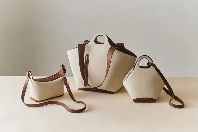 The Paloma Family in Linen