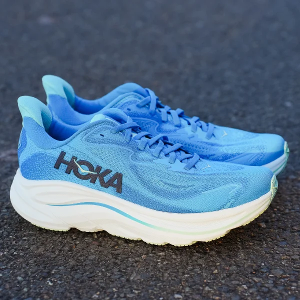 HOKA Clifton 10