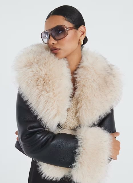 Coats & Jackets