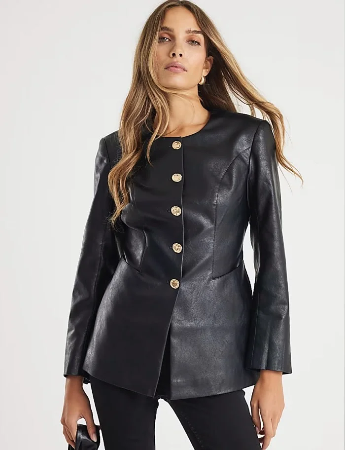 Coats & Jackets