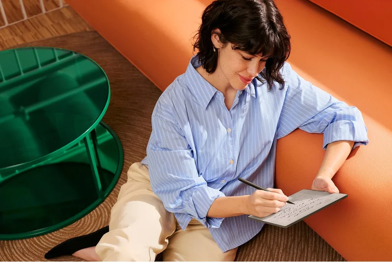 Woman working on a reMarkable Paper Pure