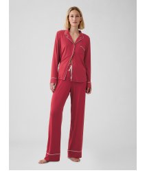 Display images to show real-time content