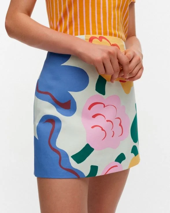 Iloita Kukasta Kukkaan Skirt