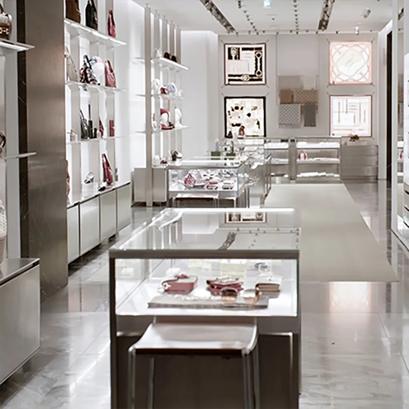 Discover more on the Gucci website  Discover more on the Gucci website