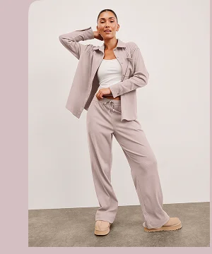 Breathe Easy Comfort Cord Pant in Pale Pink