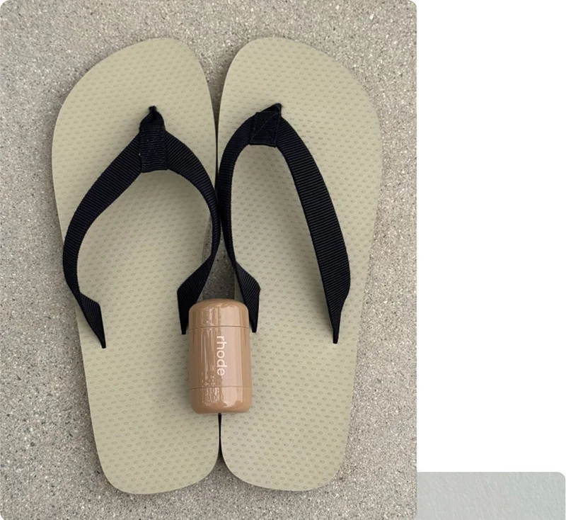 pocket blush and flip flops