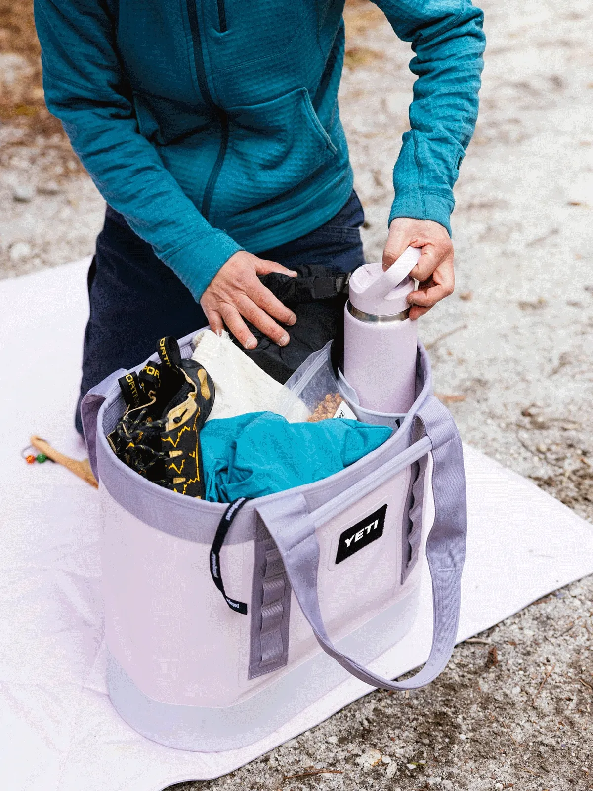 Camino® Carryall