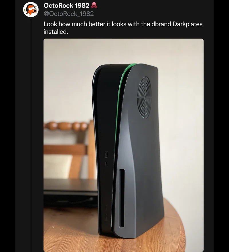 @OctoRock_1982 on Twitter: "Look how much better it looks with the dbrand Darkplates installed."