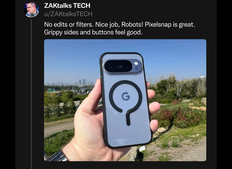 u/ZAKtalksTECH on Reddit: "No edits or filters. Nice job, Robots! Pixelsnap is great. Grippy sides and buttons feel good."