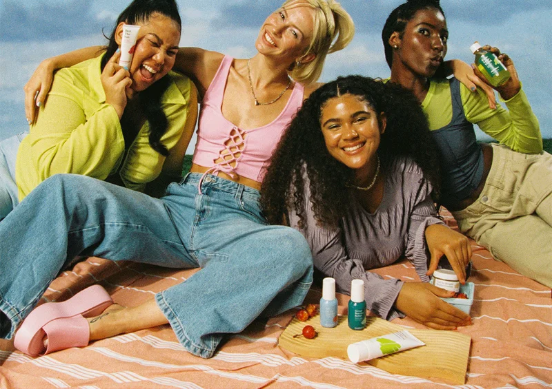 Models with KraveBeauty products