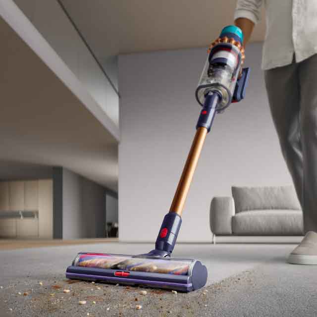 Close Up Of Dyson Purifier Hot+Cool HP2 De-NOx in White/Gold