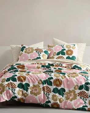 Pieni Kukkatori King Duvet Cover and Sham set