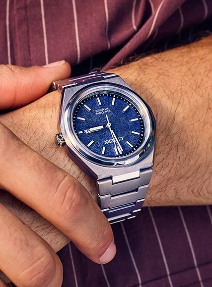 Zenshin Three-hand Blue Dial Super Titanium Bracelet