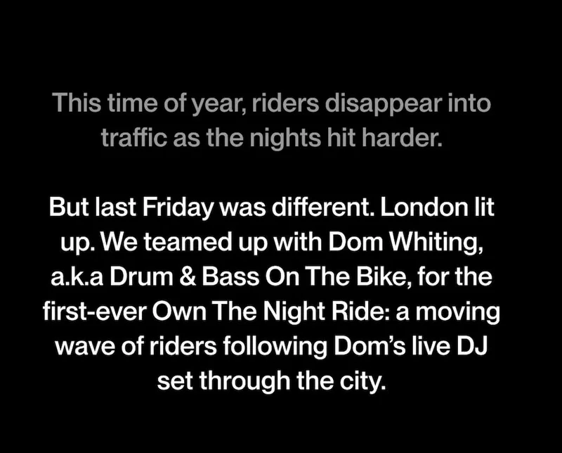 Text banner promoting smart helmets as a perfect holiday upgrade for commuting or weekend rides.
