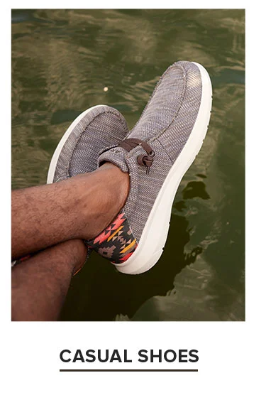 CASUAL SHOES