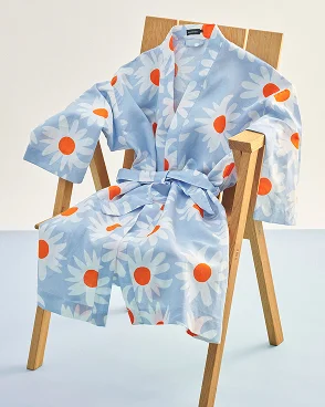 Rakastaa ei rakasta Morning gown