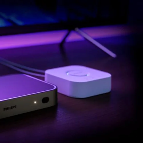 Unlock the power of the HDMI sync box 8K with the Hue Bridge