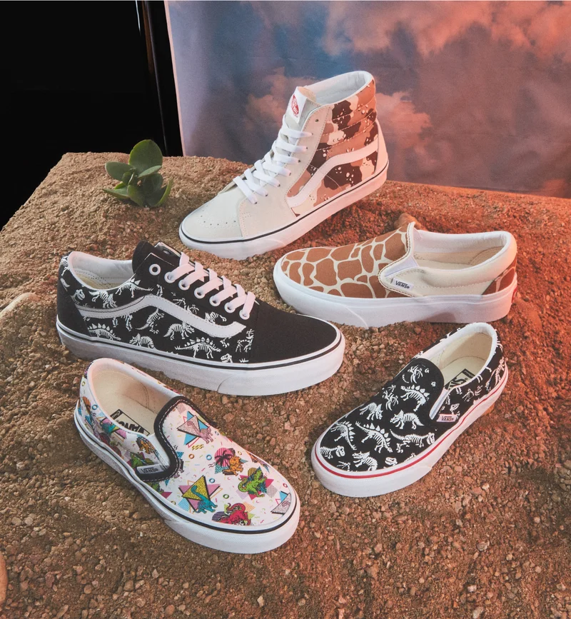 Customs New custom patterns. Customize your favorite styles with the newest patterns. CUSTOMIZE