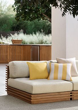 outdoor lounge