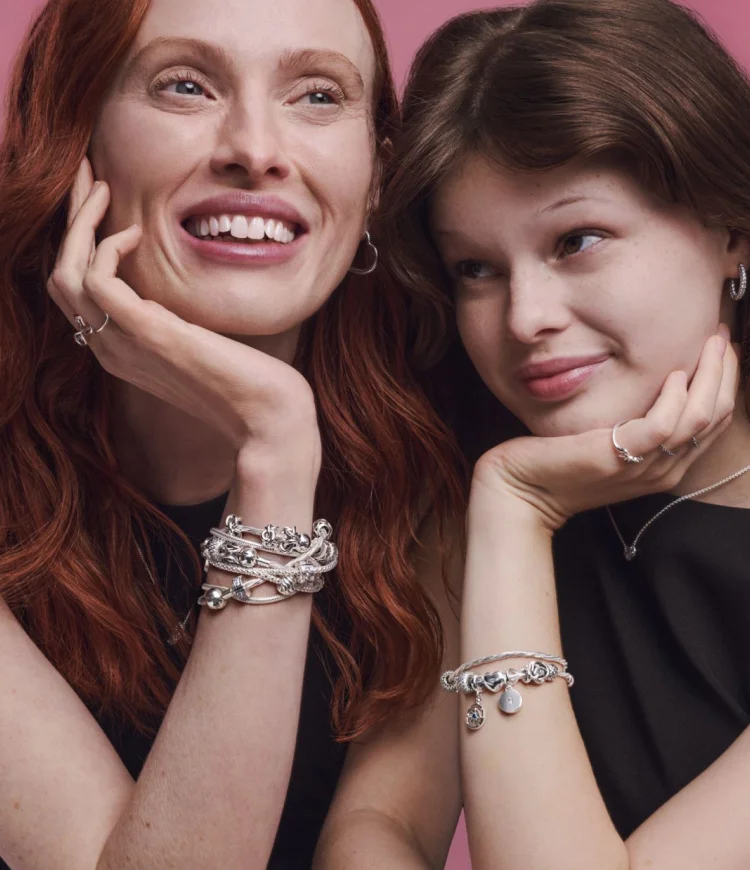 Karen Elson and daughter