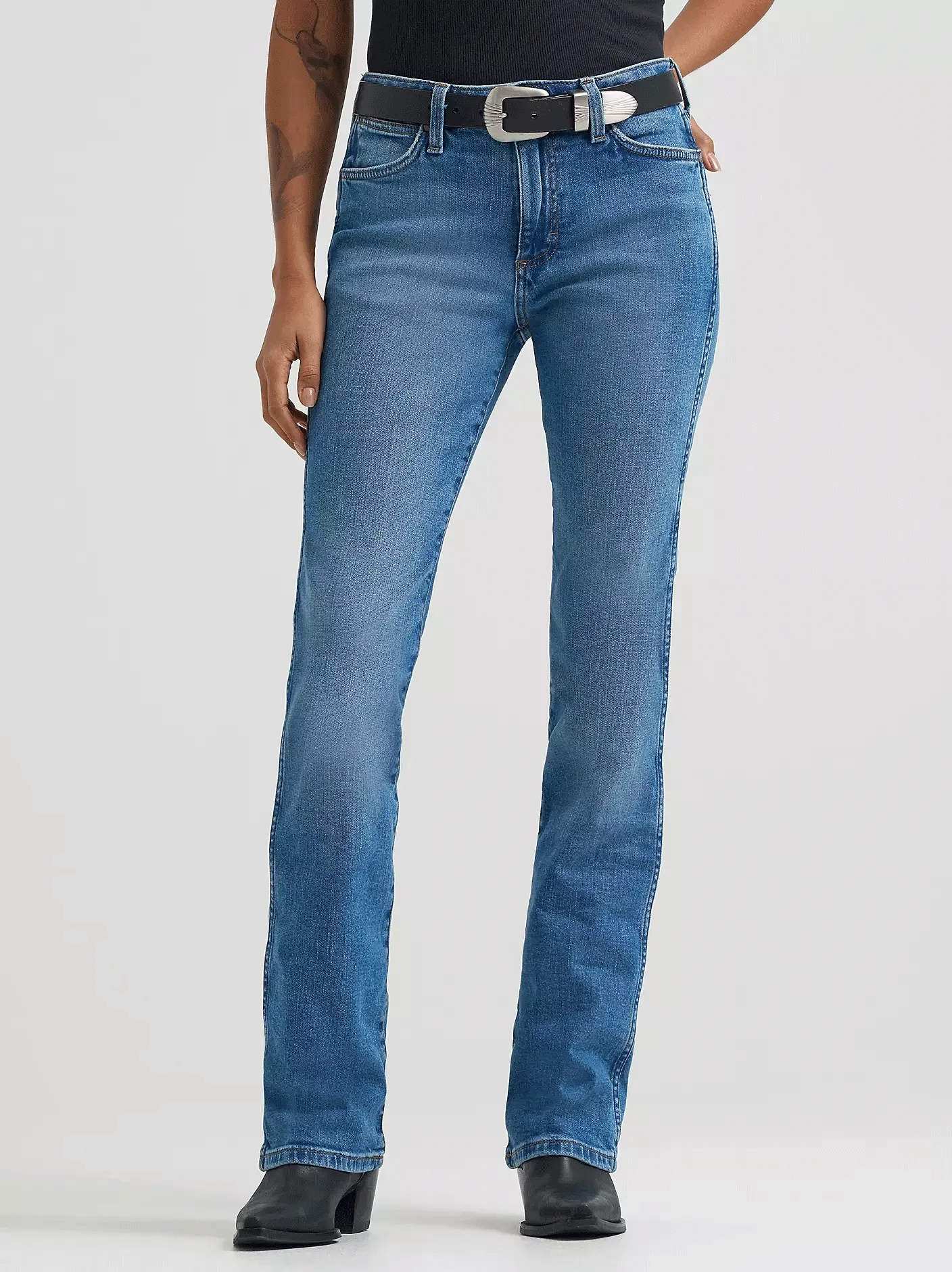 This cowgirl favorite comes in seven timeless washes
