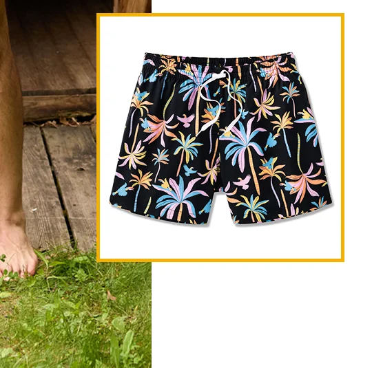 Classic Swim Trunk: The Black Light Nights 5.5"