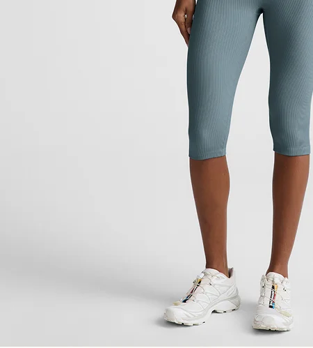 Impulse Ribbed V-Waist Pedal Pusher Legging