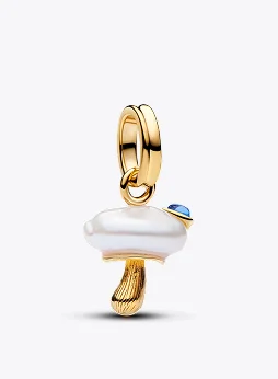 A super-sized submarine charm from Pandora Wonders floats by