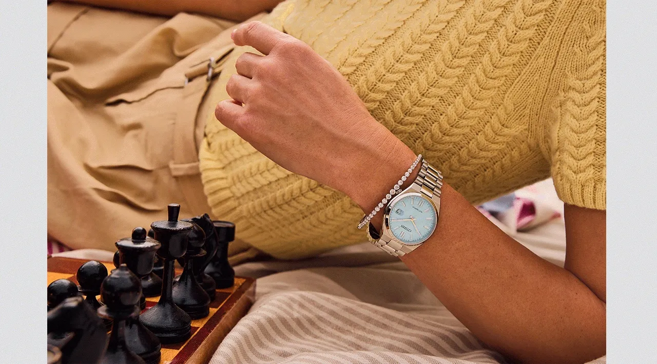 Lifestyle of people wearing the 37mm TSUYOSA