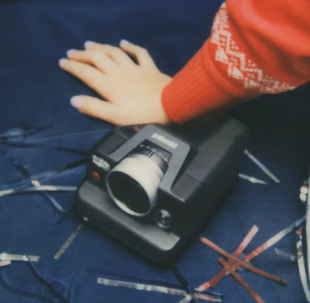 €200 off the Polaroid I-2