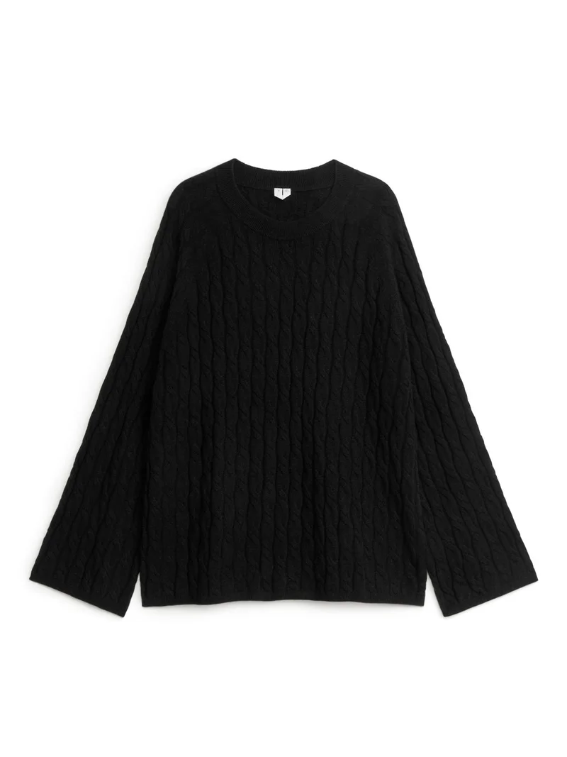 Relaxed Cable-Knit Jumper Black