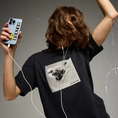 Image of the Sidehit Short Sleeve T-Shirt in True Black