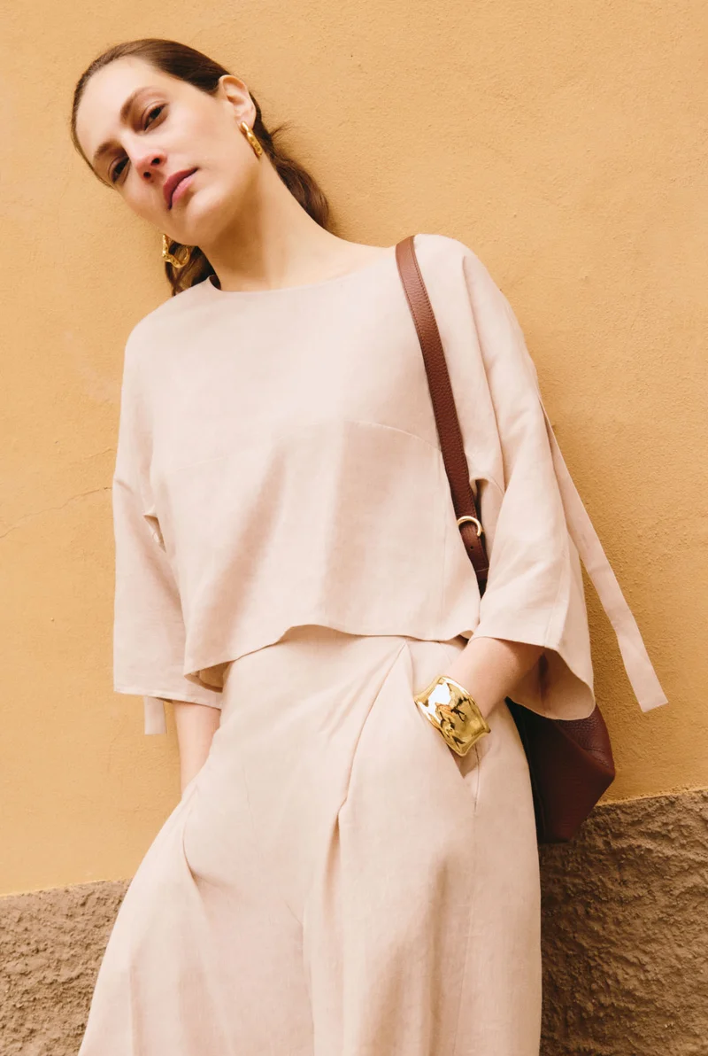 Linen Adjustable Sleeve Top, Linen Pleated Pant, Mini Paloma