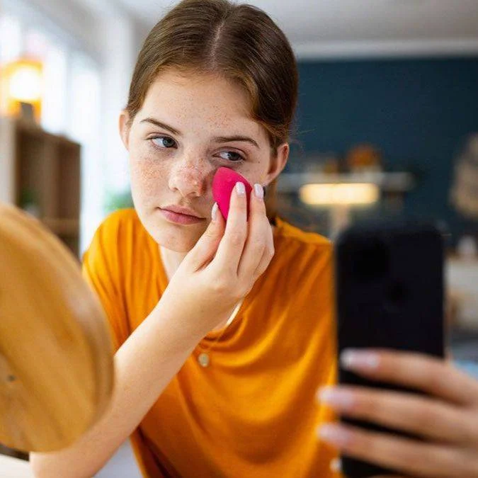Dermatologist Shares 6 Do's & Don'ts for Healthy Tween Skin