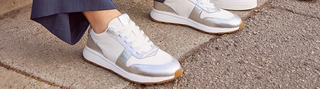 TRVL LITE Retro Runner Sneaker - Image